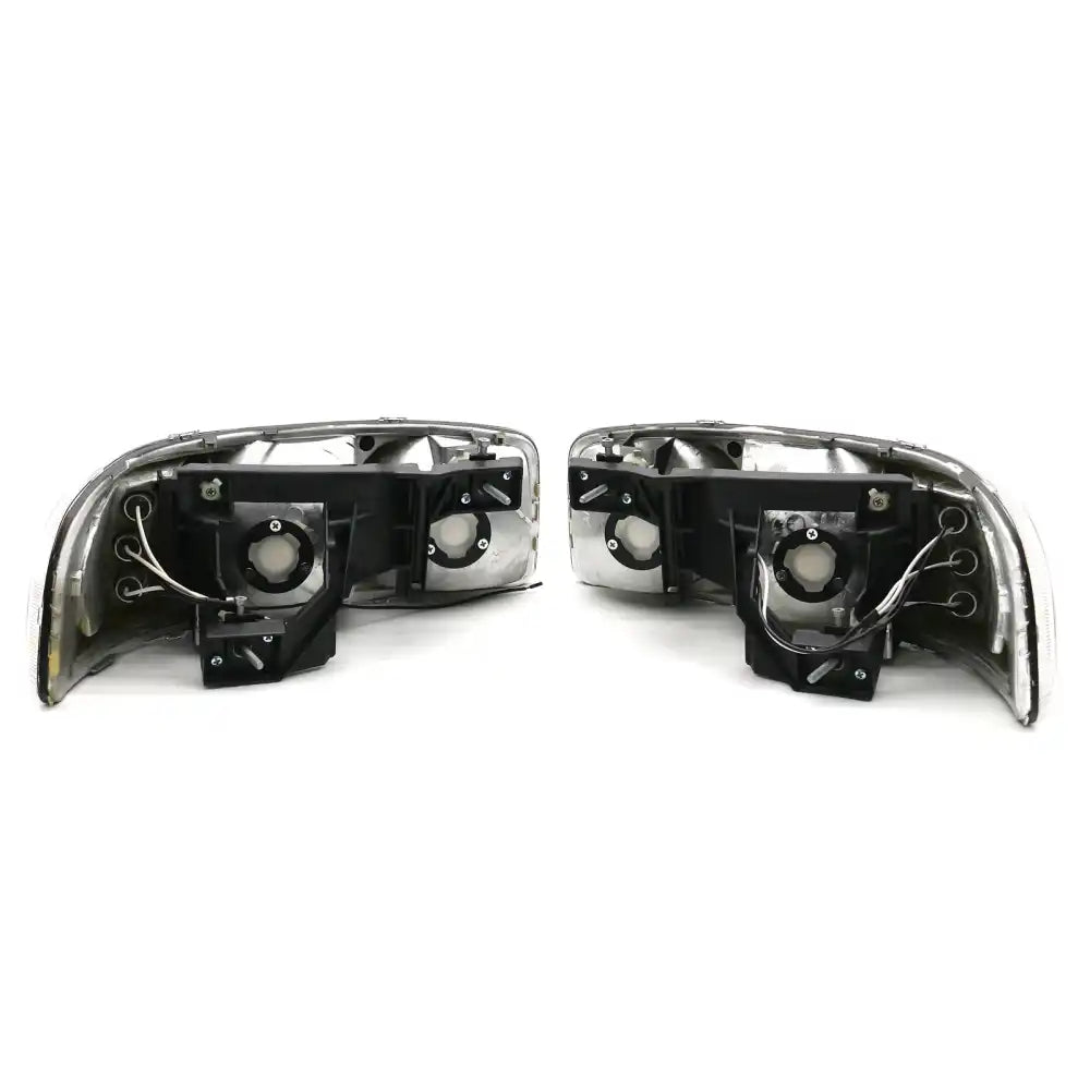 1999-2006 GMC Sierra/2000-2006 Yukon 1500 2500 Front Headlights Lamp